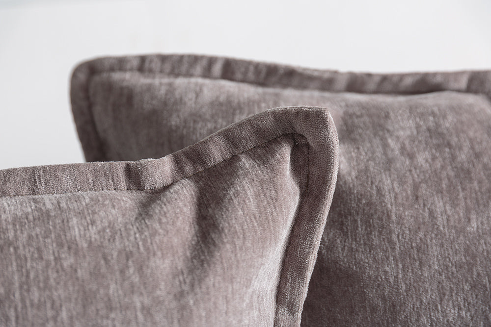 Grand canapé d'angle HEAVEN 255cm velours taupe avec coussins style country - 40674