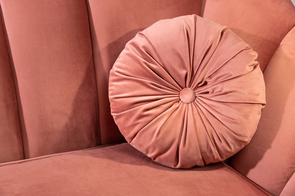 Canapé 3 places rétro ARIELLE 220 cm velours vieux rose 3 places avec matelassage décoratif - 40750