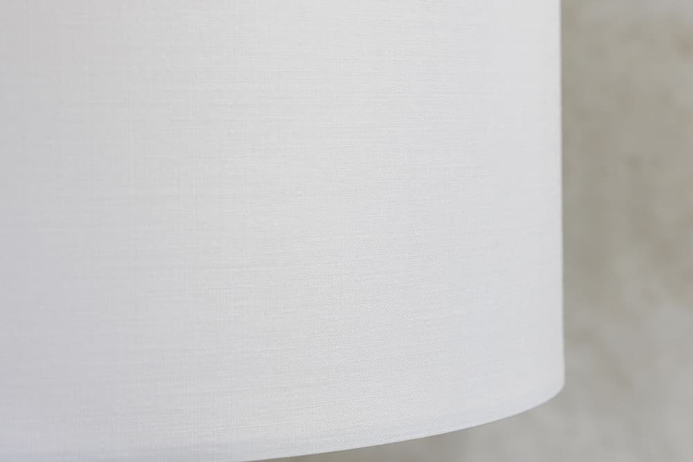 Lampe de table design PERIPHERE 60cm ronde en bois de teck blanc naturel fait main - 43453