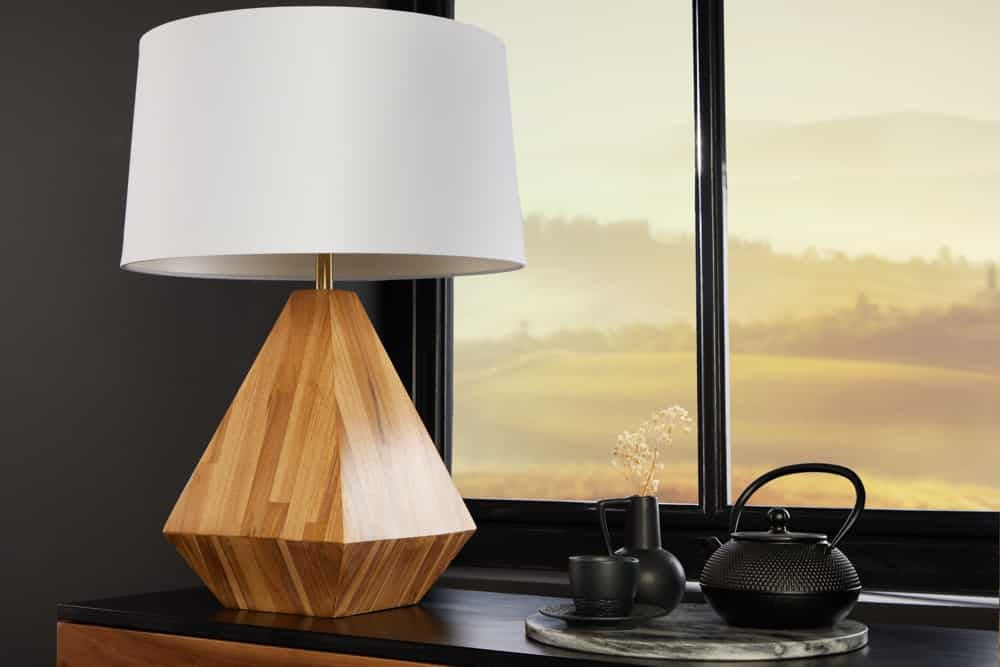 Lampe de table en bois massif DIAMOND 65cm teck blanc naturel moderne fait main - 43848