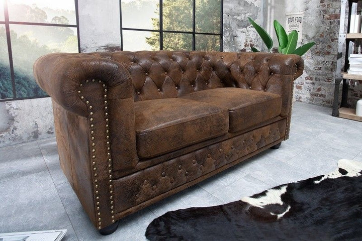 Canapé Chesterfield 2 places 150 cm marron antique avec surpiqûres boutons et âme à ressorts - 17109