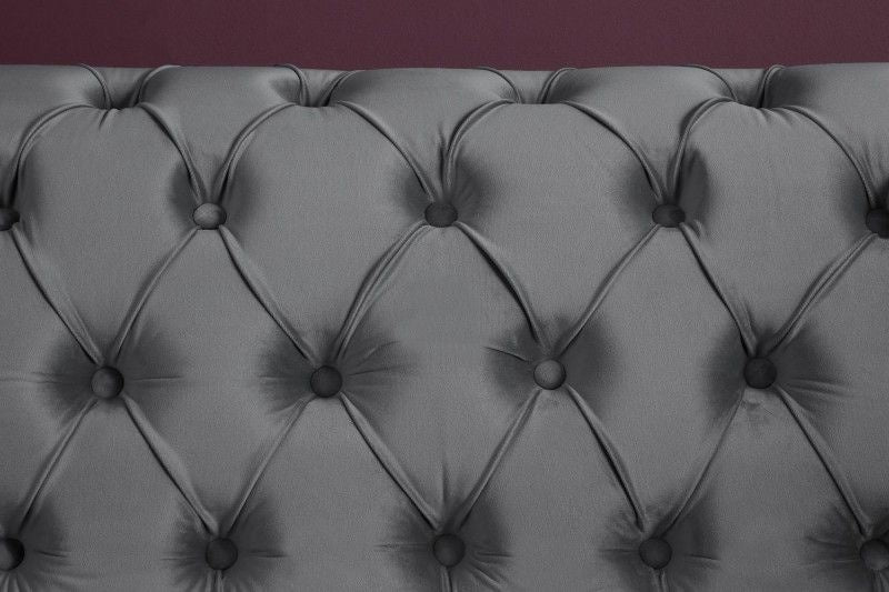 Canapé lounge Chesterfield Design 3 places PARIS 225cm velours gris argent 3 places avec coussins - 40148