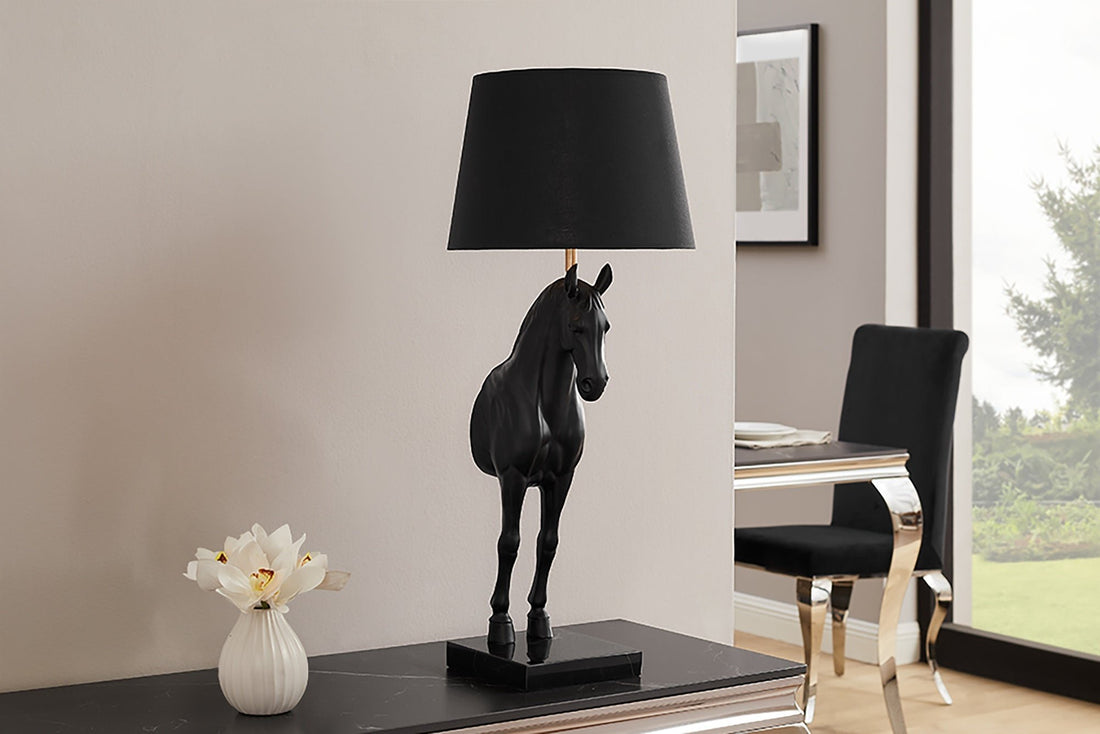 Lampe à poser noire BEAUTY 75cm cheval Sculpture noir or - 45665