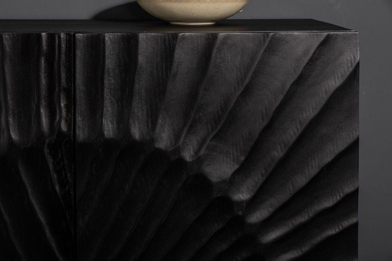 Buffet massif SCORPION 140 cm en manguier noir avec gravures 3D détaillées - 41399