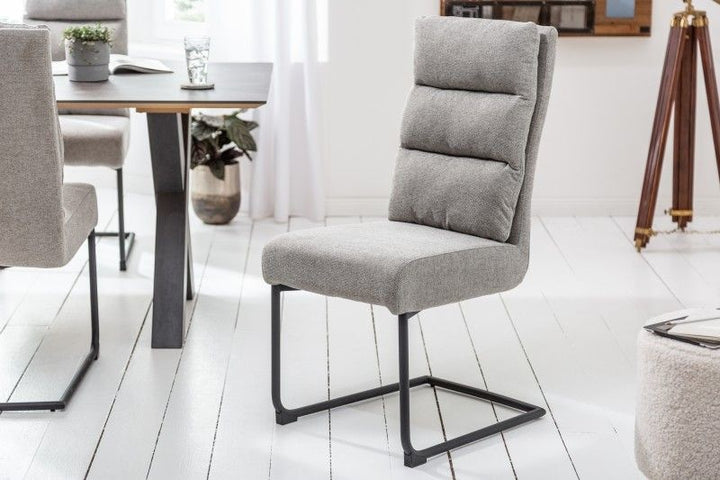 Chaise cantilever moderne COMFORT vintage gris clair avec structure en métal noir - 40462